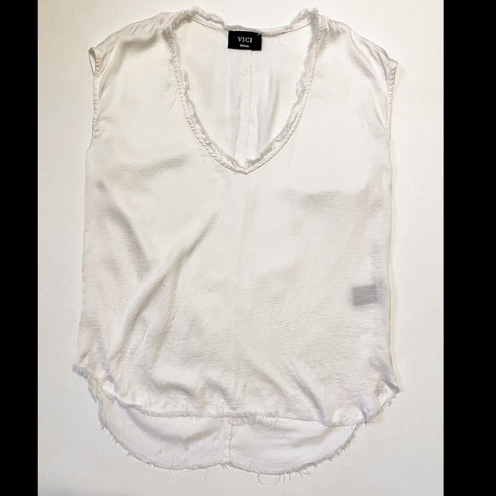 White Vici tank